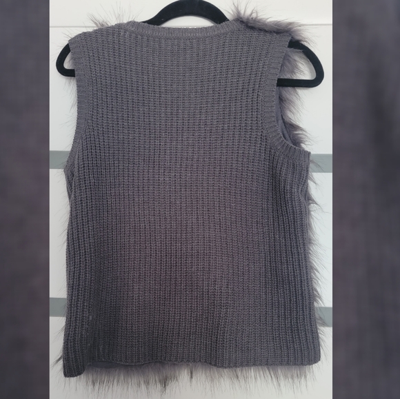 Faux Fur Sweater Vest - Picture 3 of 5